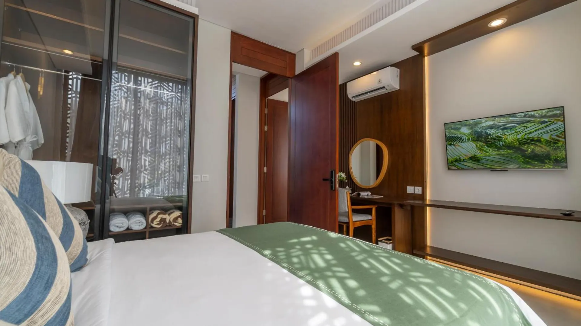 Nusa Dua Bayview Villas