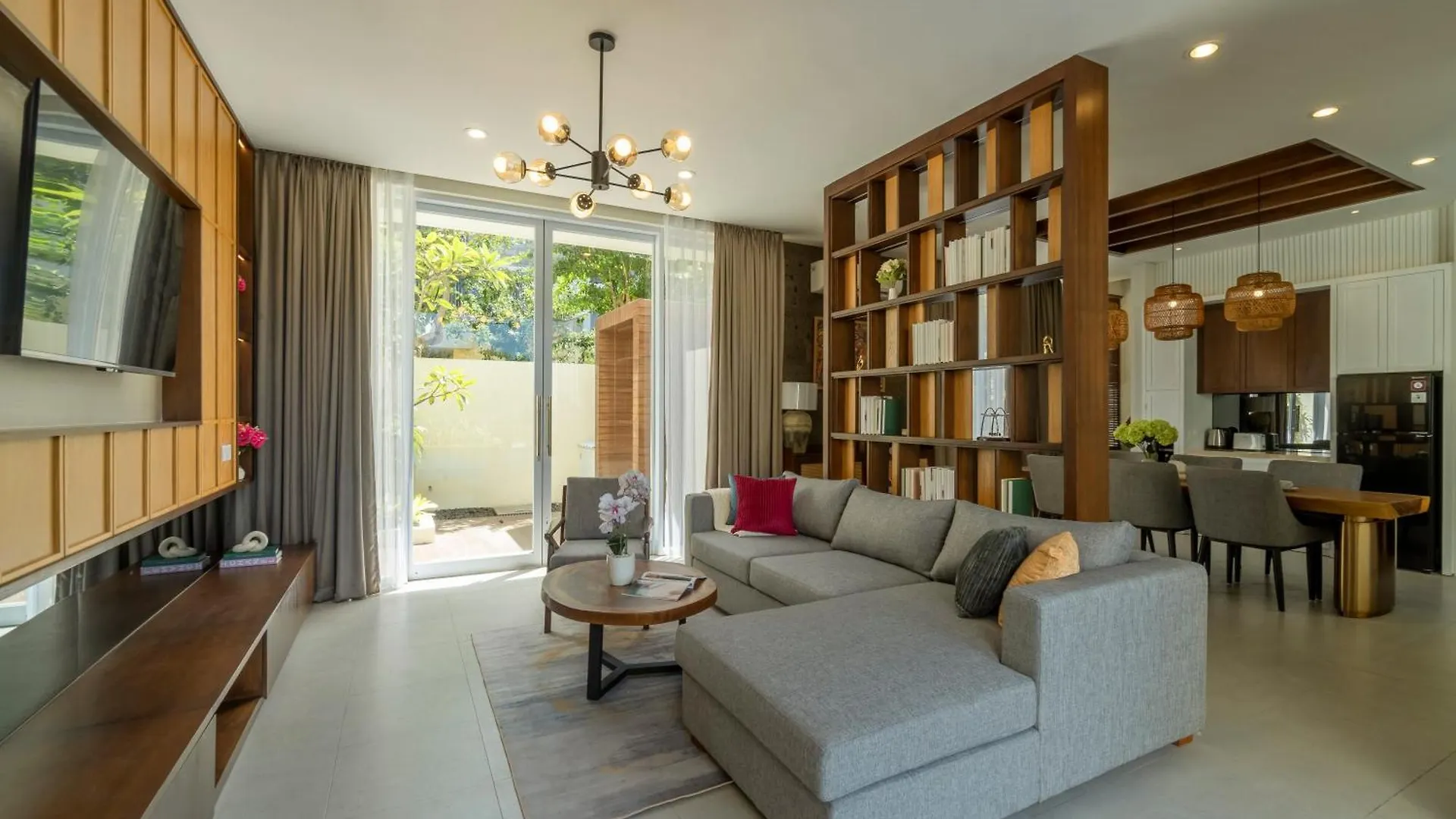 Nusa Dua Bayview Villas