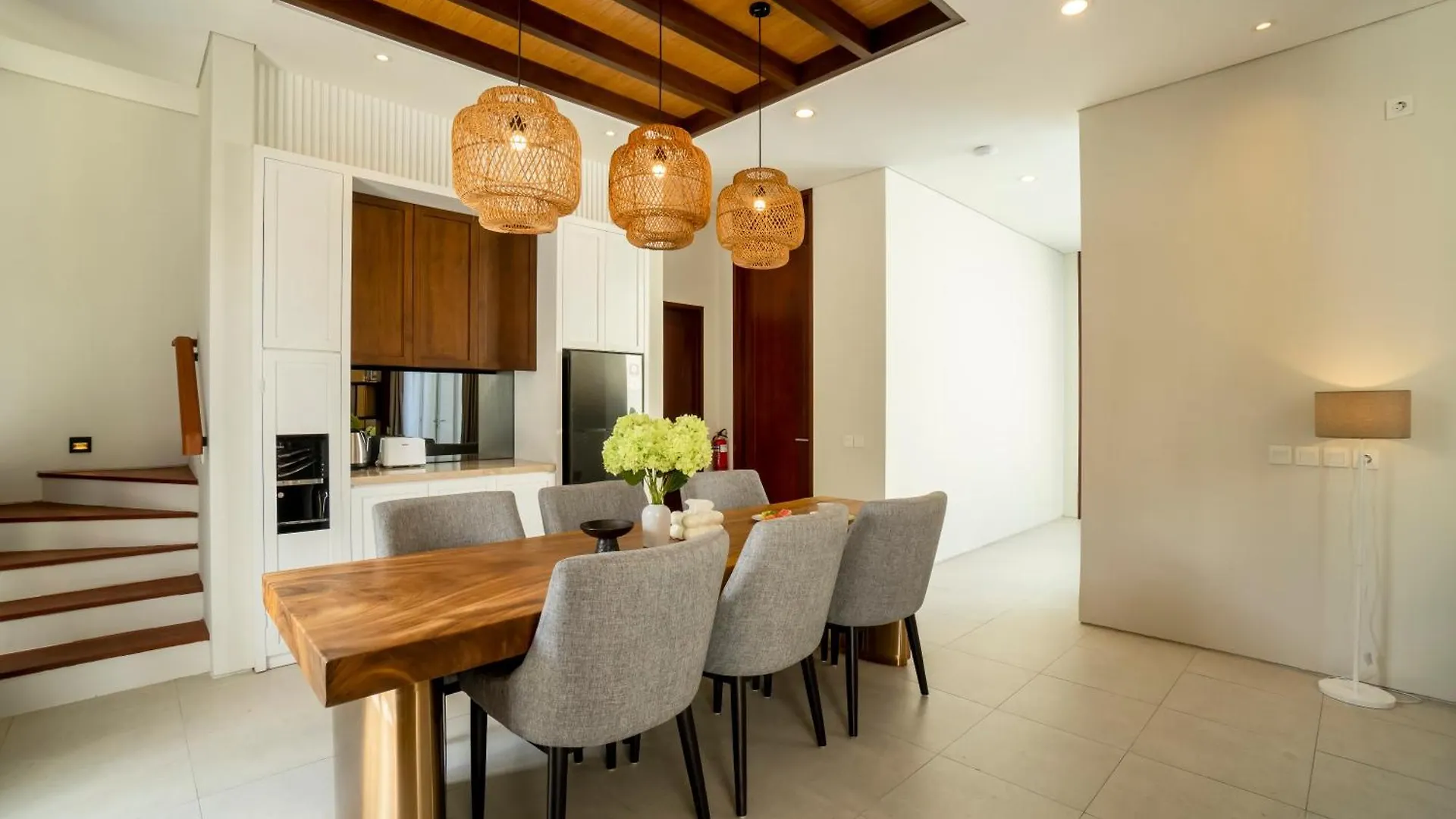 Nusa Dua Bayview Villas