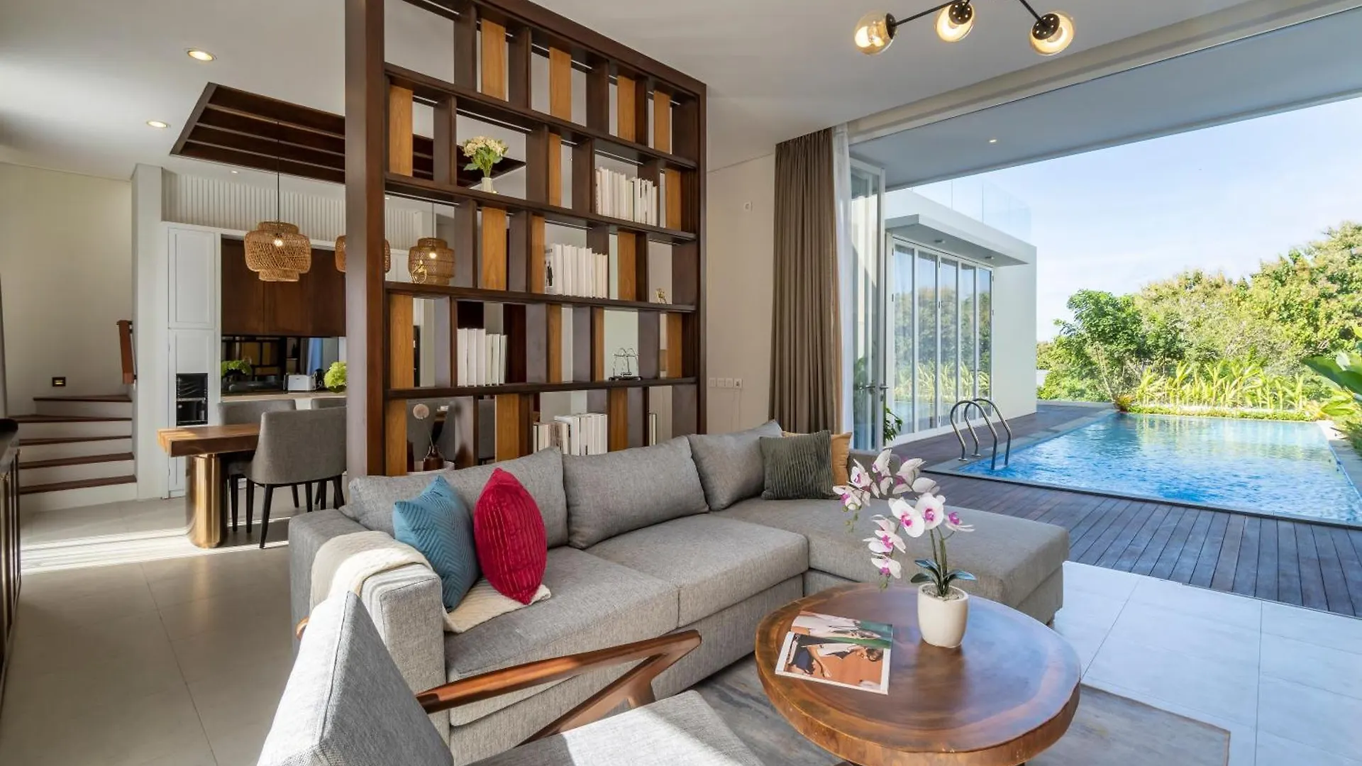 Nusa Dua Bayview Villas